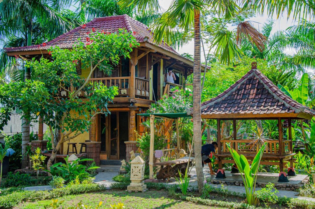 ホテル Stanley Lombok マタラム エクステリア 写真